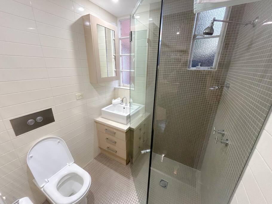 East Melbourne Unit With Courtyard 아파트 외부 사진